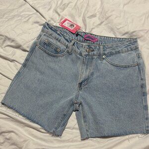 NWT!!! Edikted Tomboy Low Rise Denim Shorts